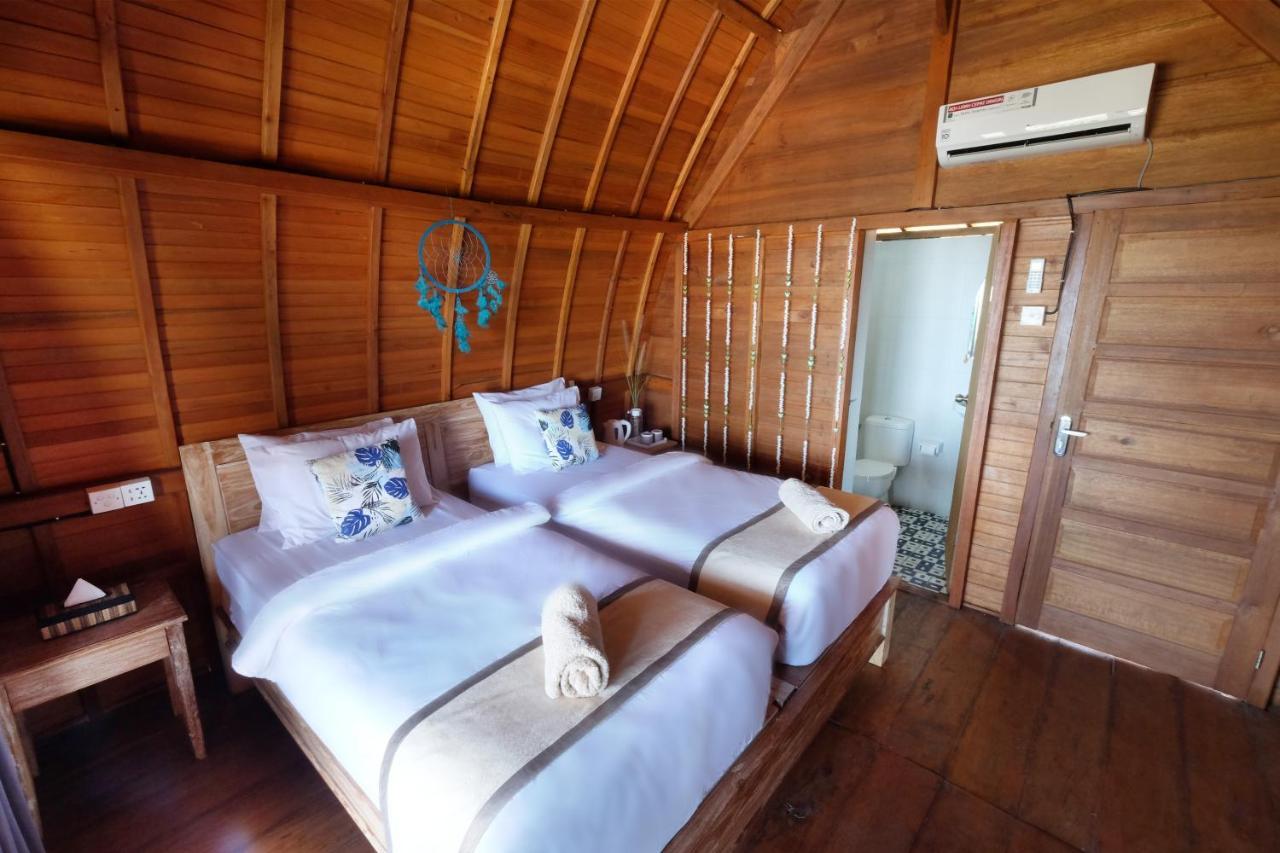 Adara Beach Huts Batununggul Bagian luar foto