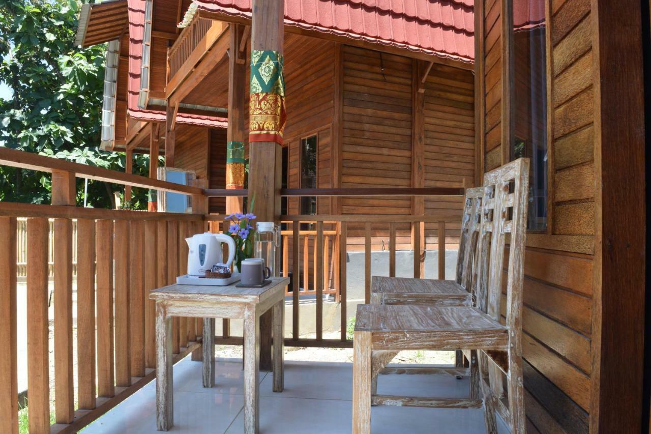 Adara Beach Huts Batununggul Bagian luar foto